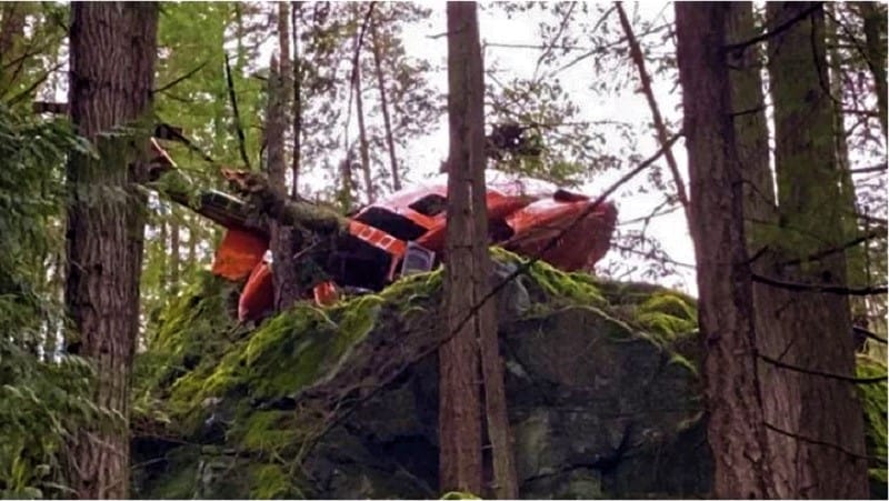Helicopter crash on Bowen Island, BC